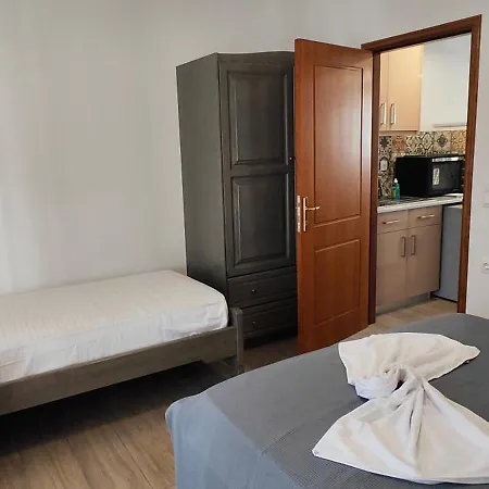 Odyssey By Climbing House Apartment Myrties