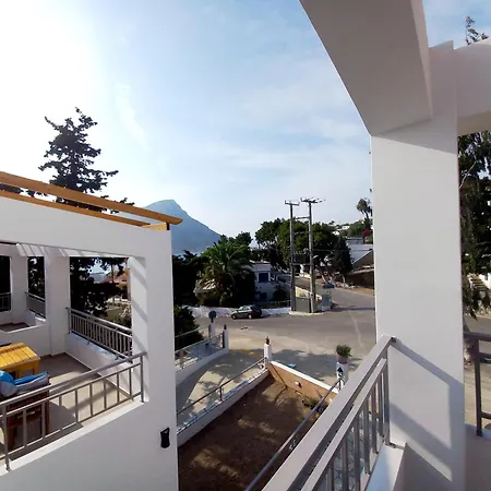 Odyssey By Climbing House *